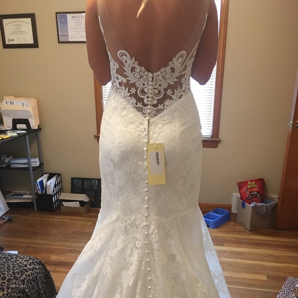 allure wedding gown 9464 - Picture 2 of 8